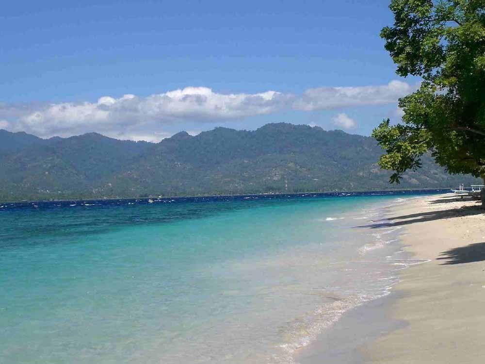 Malino Homestay กีลีตราวางัน ภายนอก รูปภาพ