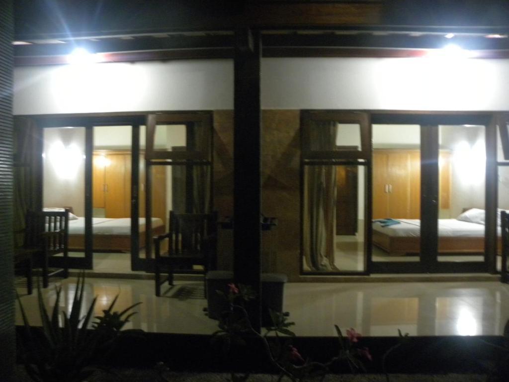 Malino Homestay กีลีตราวางัน ภายนอก รูปภาพ