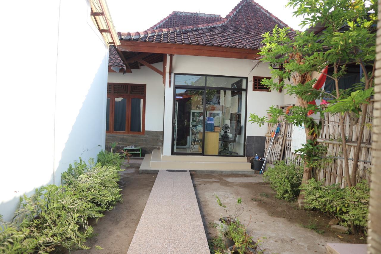 Malino Homestay กีลีตราวางัน ภายนอก รูปภาพ