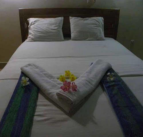 Malino Homestay กีลีตราวางัน ภายนอก รูปภาพ